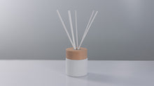 Load image into Gallery viewer, Beach Vibes Essential Oil Reed Diffuser